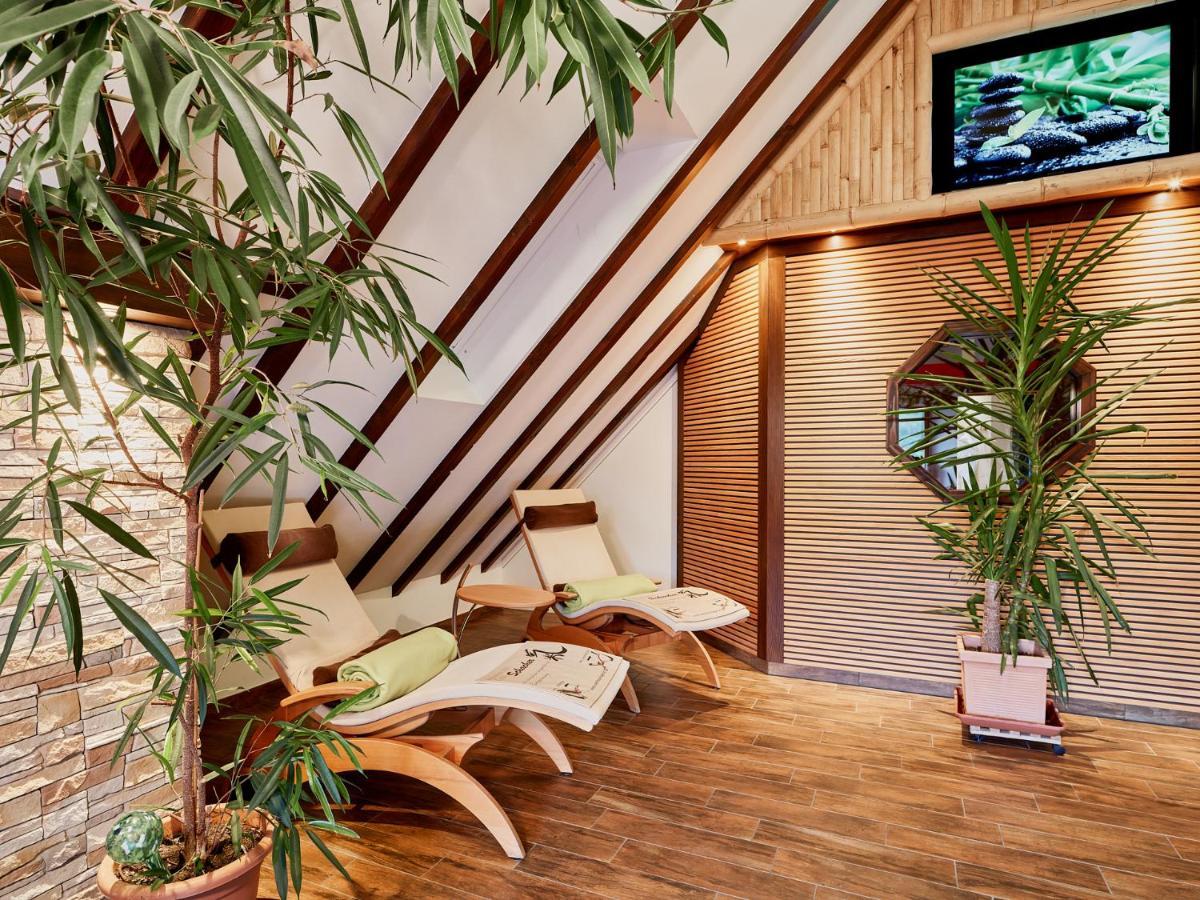 Hotel Garni Cafe Schacher Oberwolfach ภายนอก รูปภาพ